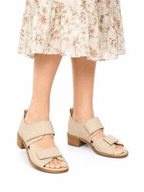 Size 10 Shellys London Women’s Leather Double Strap Block Heel Sandals Beige